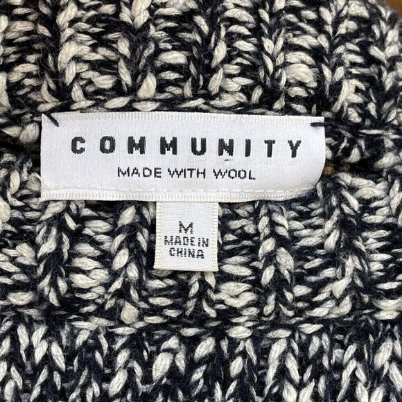 Aritzia Community Wool Blend  Sweater medium - Picture 6 of 7